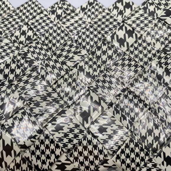 Nahui Ollin Woven Plastic Black & White Y2K Houndstooth Clutch Wristlet‎ - Picture 2 of 7